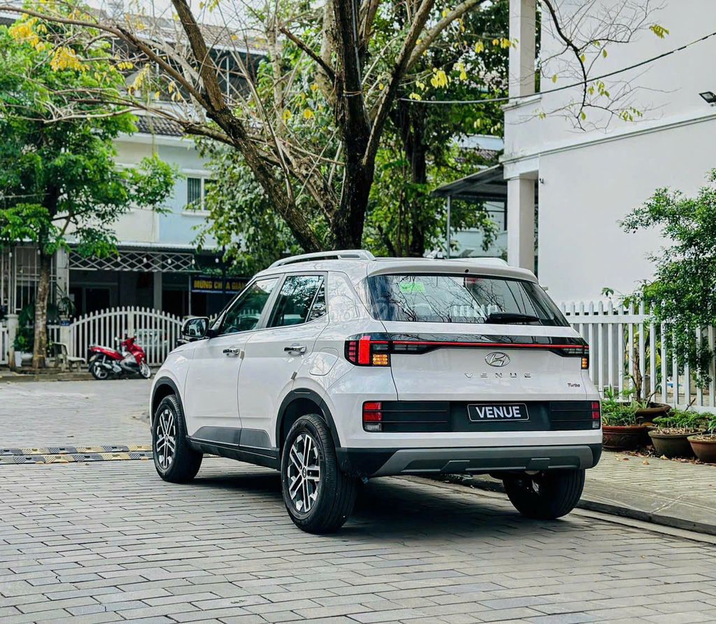 Hyundai Venue - ảnh 3