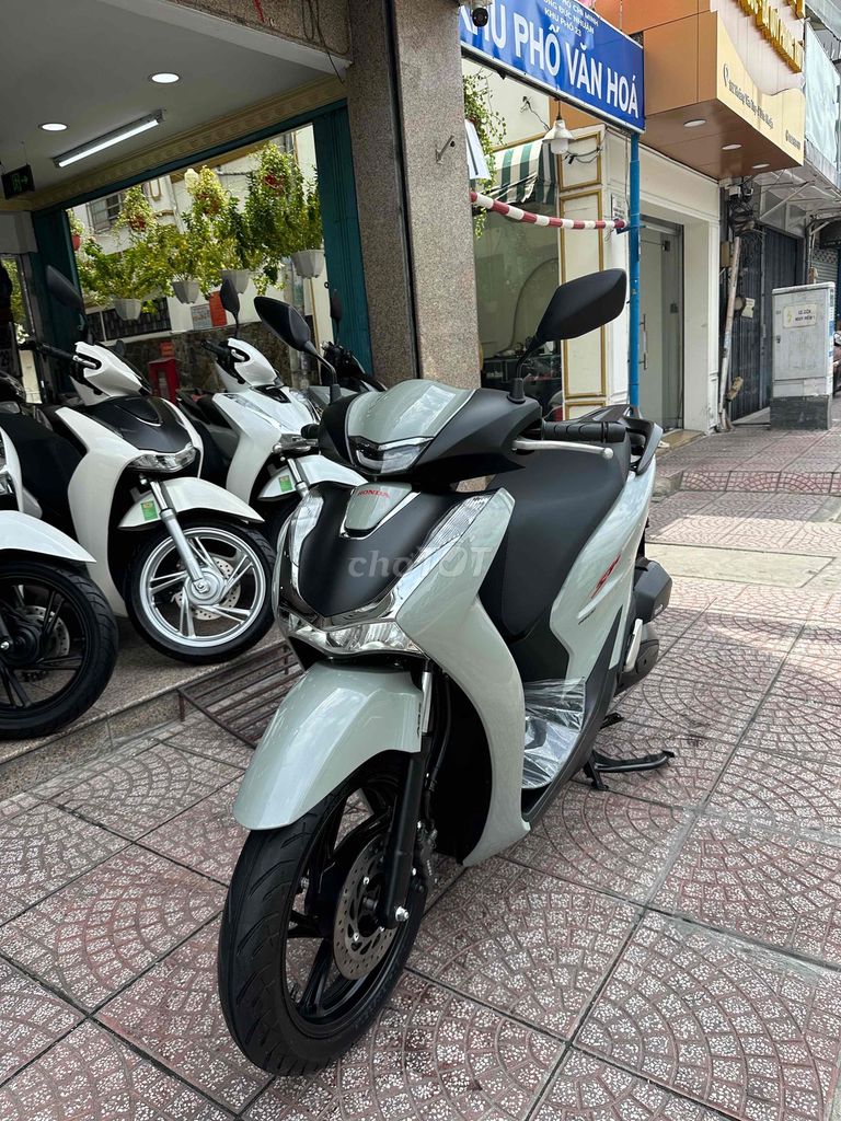 Honda SH 2021 - ảnh 1