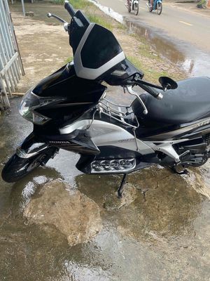 Honda Air Blade 2010 - ảnh 1