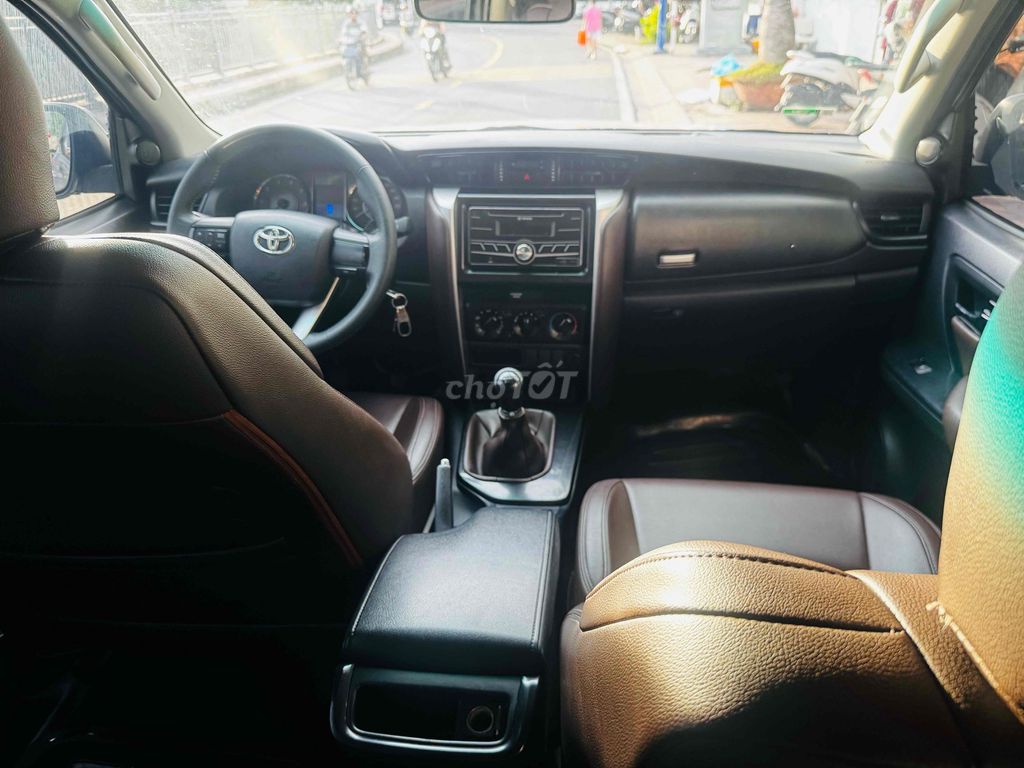 Toyota Fortuner 2017 - ảnh 2