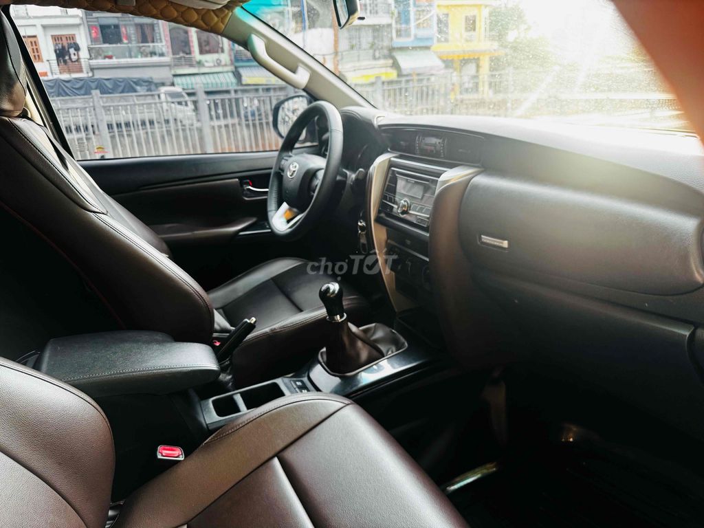 Toyota Fortuner 2017 - ảnh 3