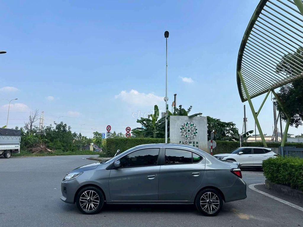 Mitsubishi - ảnh 5