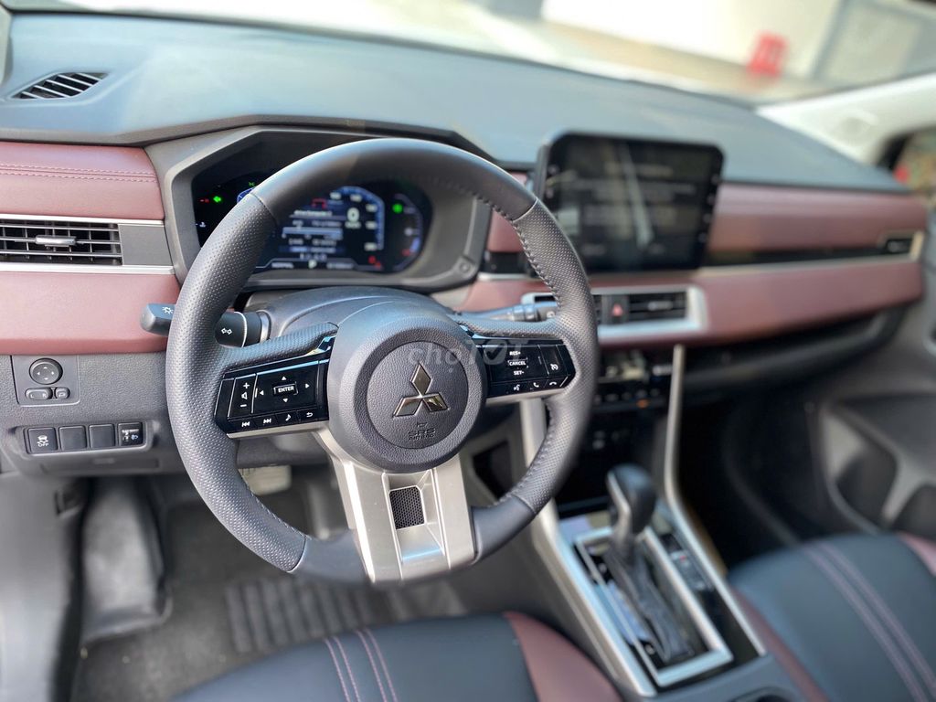 Mitsubishi Xpander Cross 2025 - ảnh 3