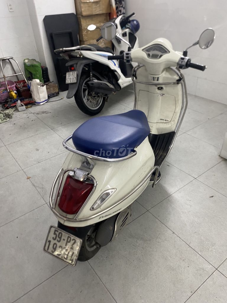 Piaggio Vespa 2015 - ảnh 3