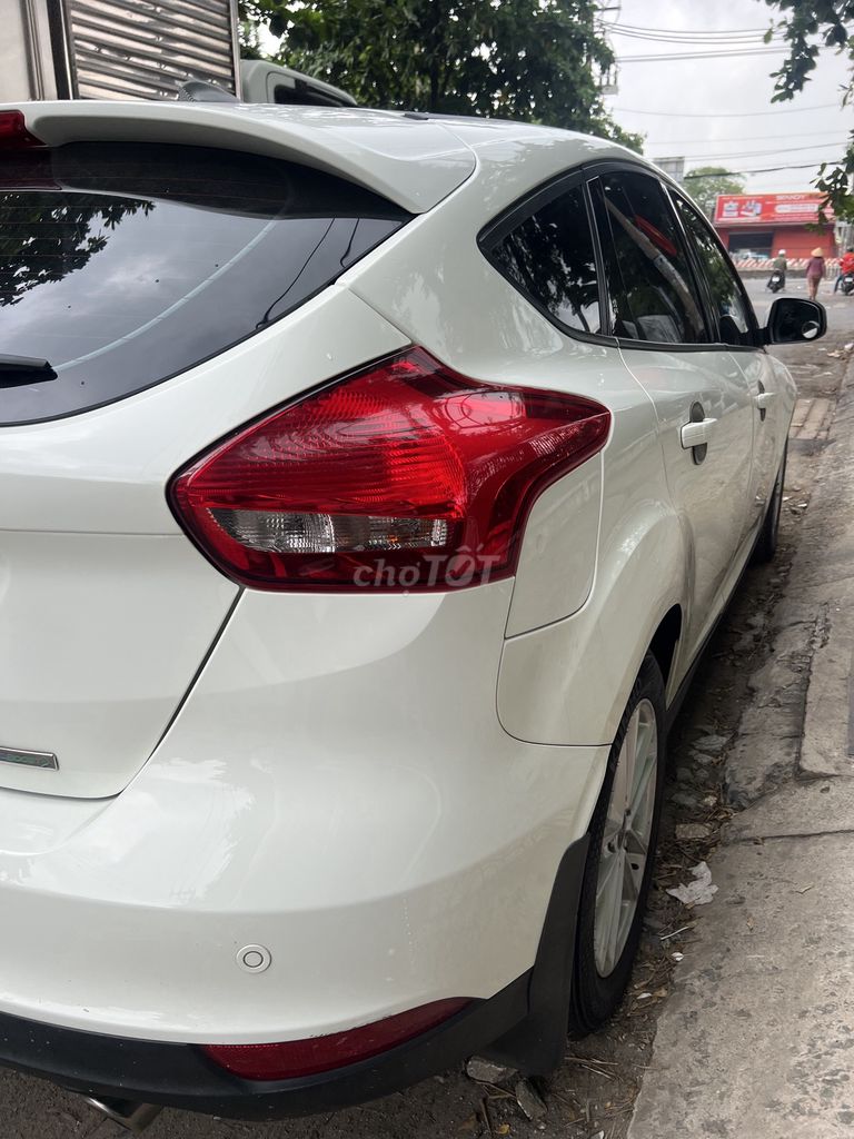 Ford Focus 2019 - ảnh 2