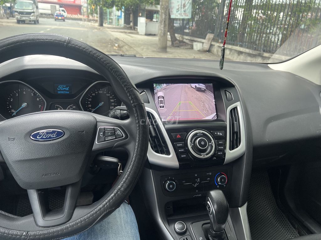 Ford Focus 2019 - ảnh 3