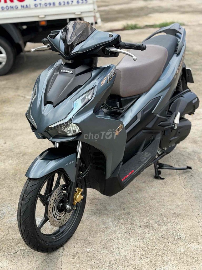 Honda Air Blade 2023 - ảnh 1
