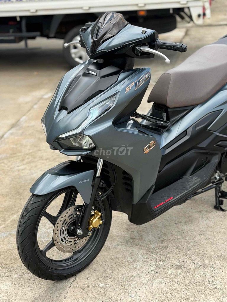 Honda Air Blade 2023 - ảnh 2