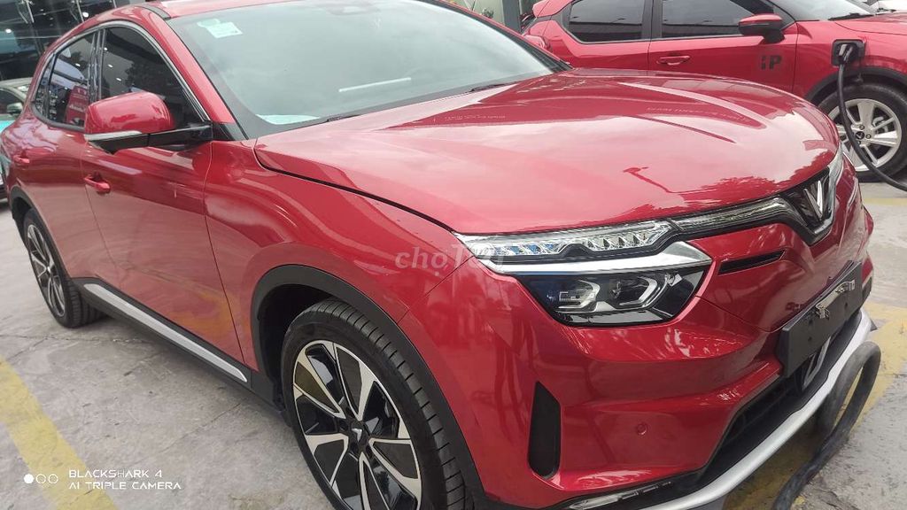 VinFast VF8 Plus 2023 - ảnh 1