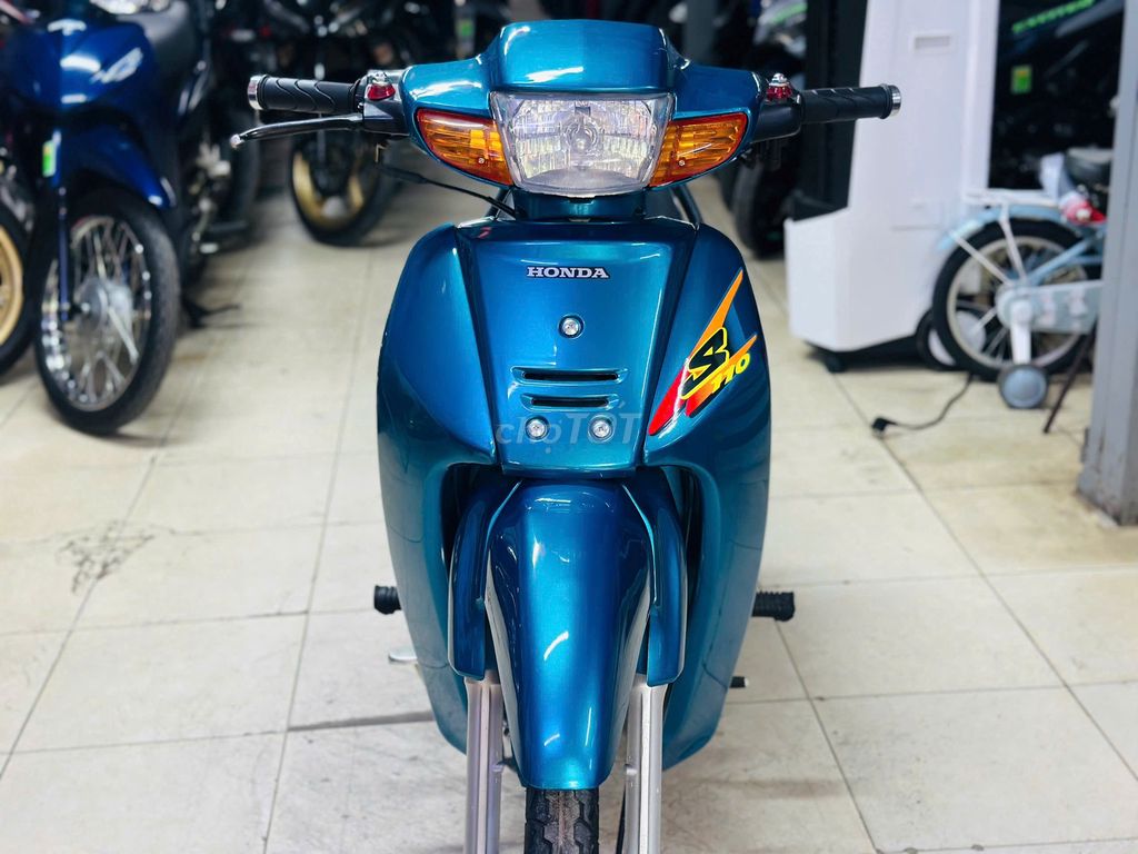 XE M 2003 - ảnh 2