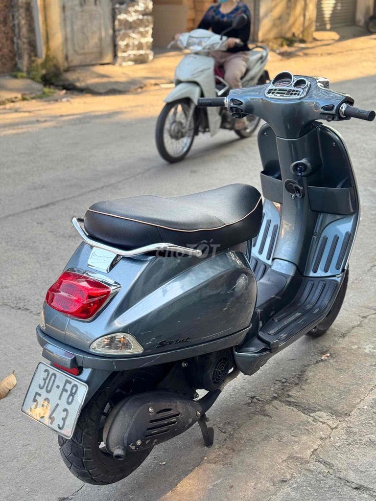 Piaggio Vespa 2012 - ảnh 3