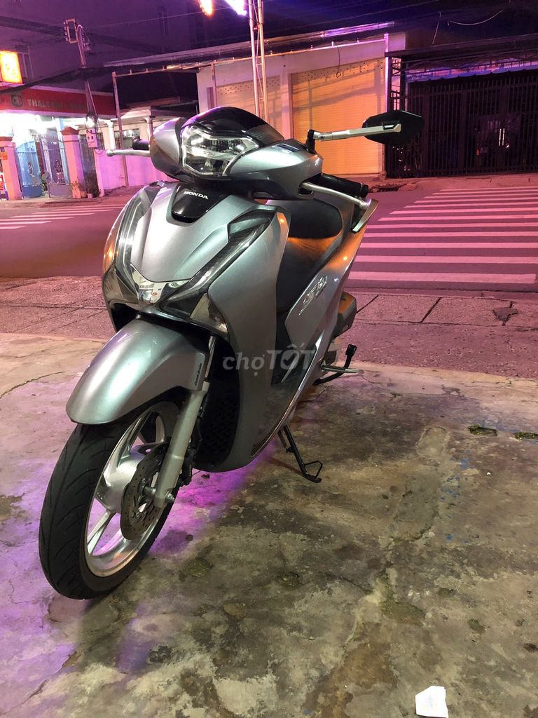 Honda SH 2018 - ảnh 1