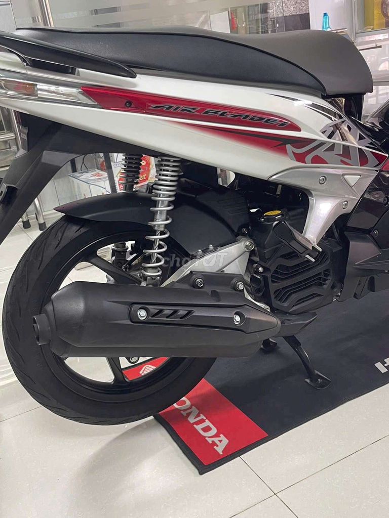 Honda Air Blade 2011 - ảnh 4