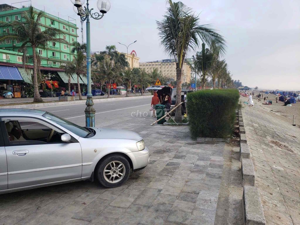 Ford Laser 2004 - ảnh 1