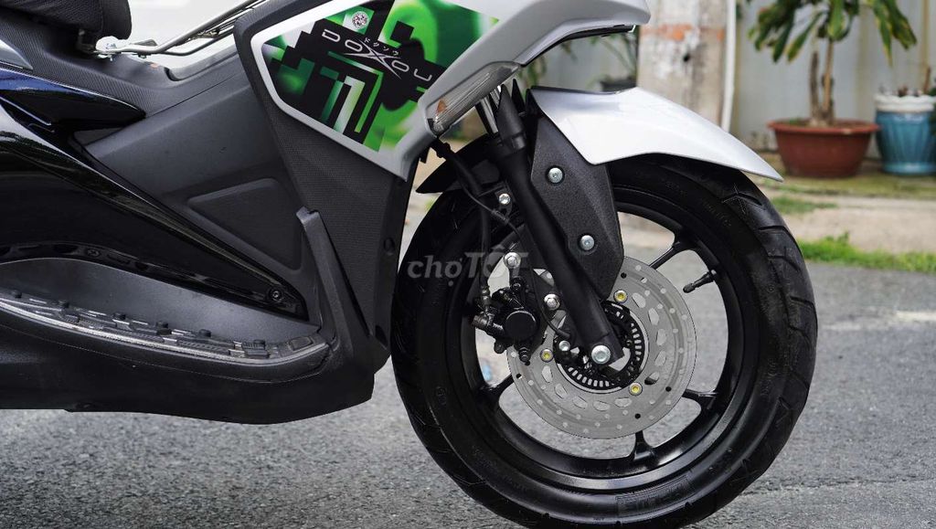 Yamaha NVX 2017 - ảnh 5