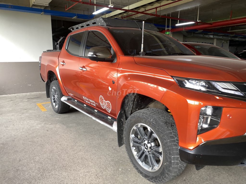 Mitsubishi Triton 2021 - ảnh 1