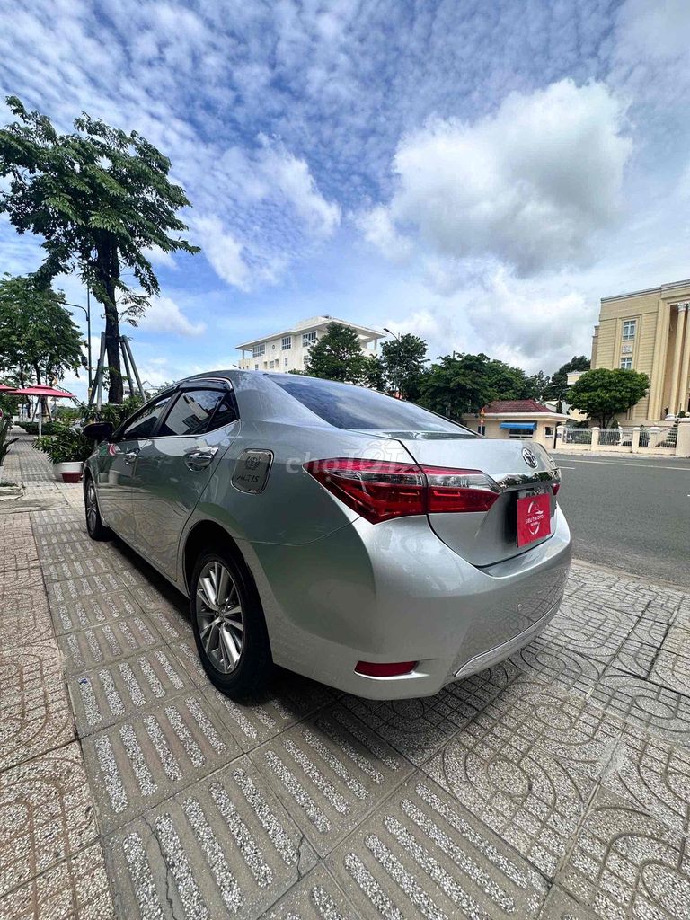 Toyota Corolla Altis 2015 - ảnh 2