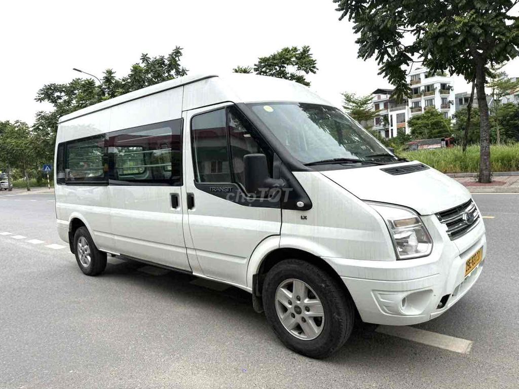 Ford Transit - ảnh 1
