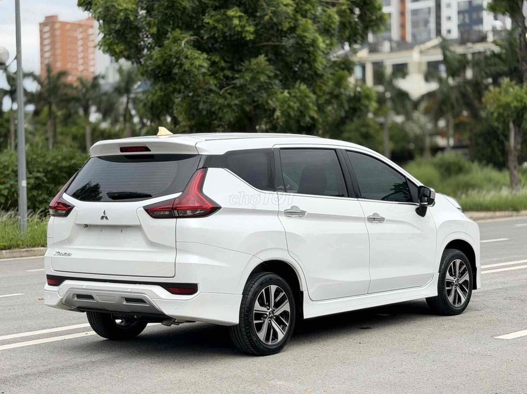 Hyundai Custin Cao Cấp 2.0T 2023 - ảnh 4