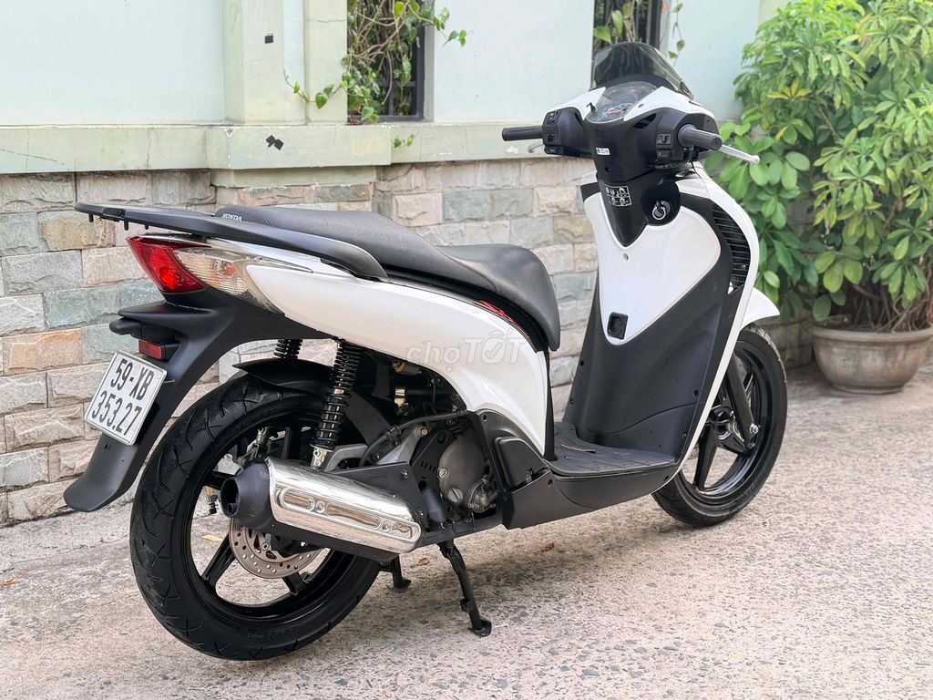 Honda 2010 - ảnh 3