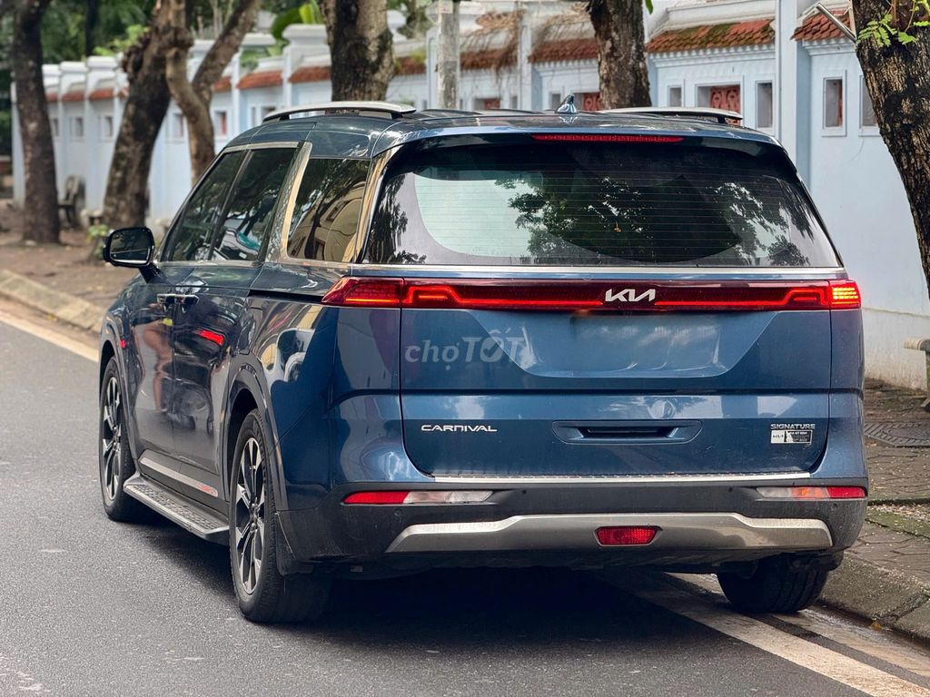 Kia Carnival Signature 2.2D 2022 - ảnh 2