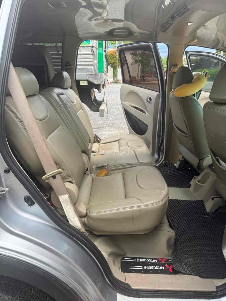 Mitsubishi Zinger 2009 - ảnh 4