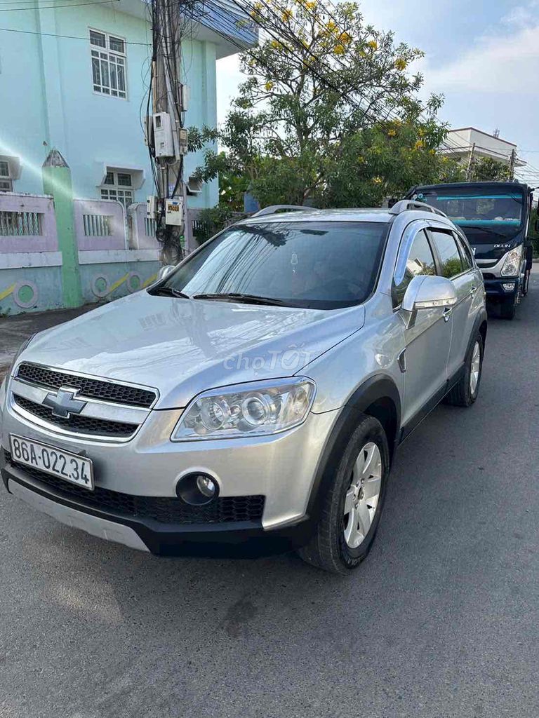 Chevrolet Captiva - ảnh 1