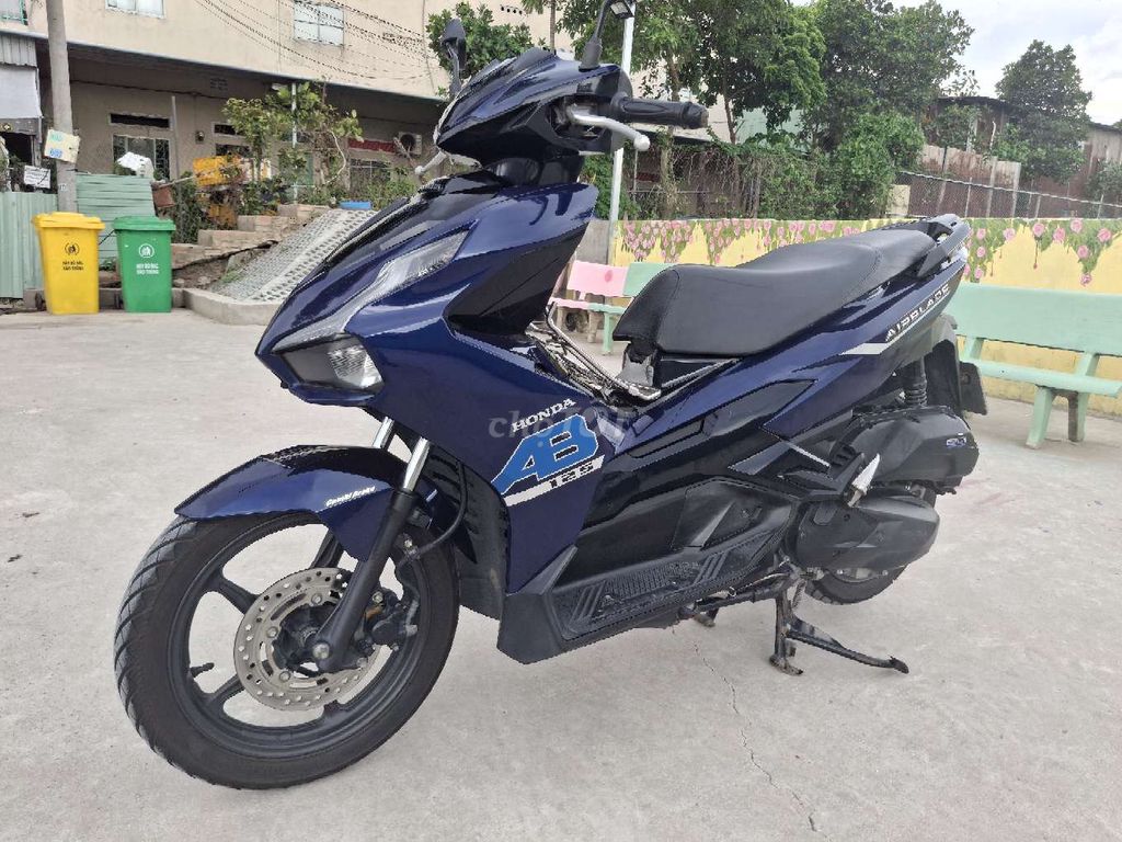 Honda Air Blade - ảnh 2