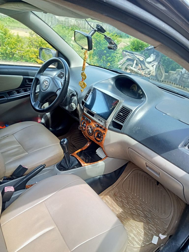 Toyota Vios - ảnh 4