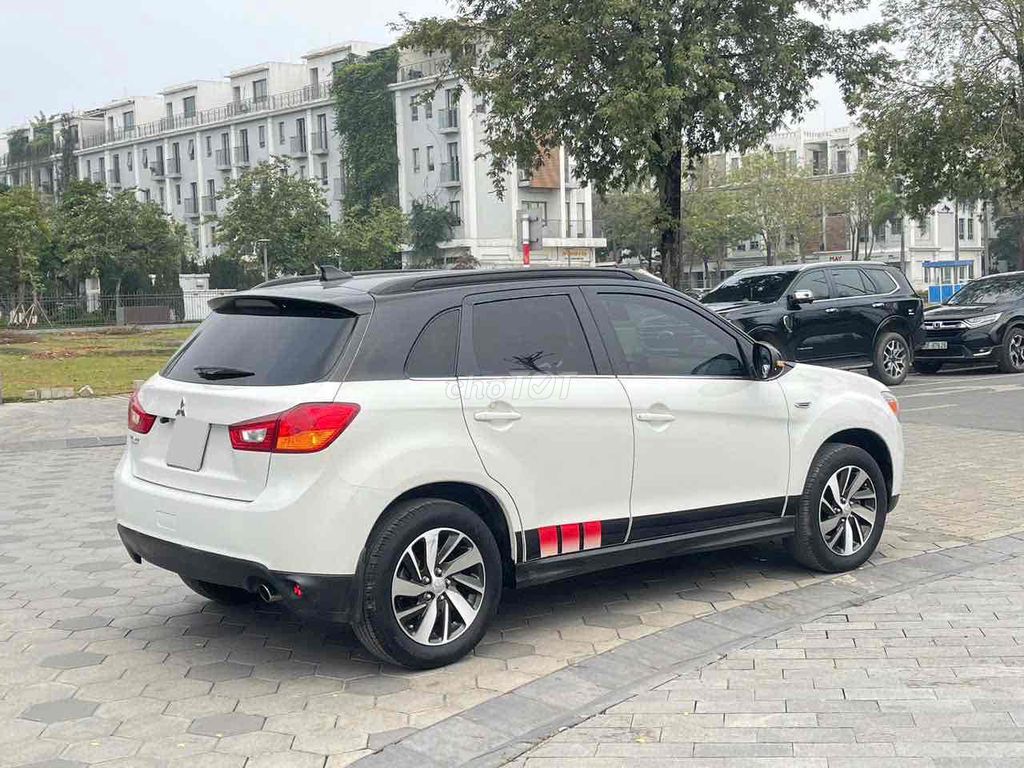 Mitsubishi Outlander 2014 - ảnh 4
