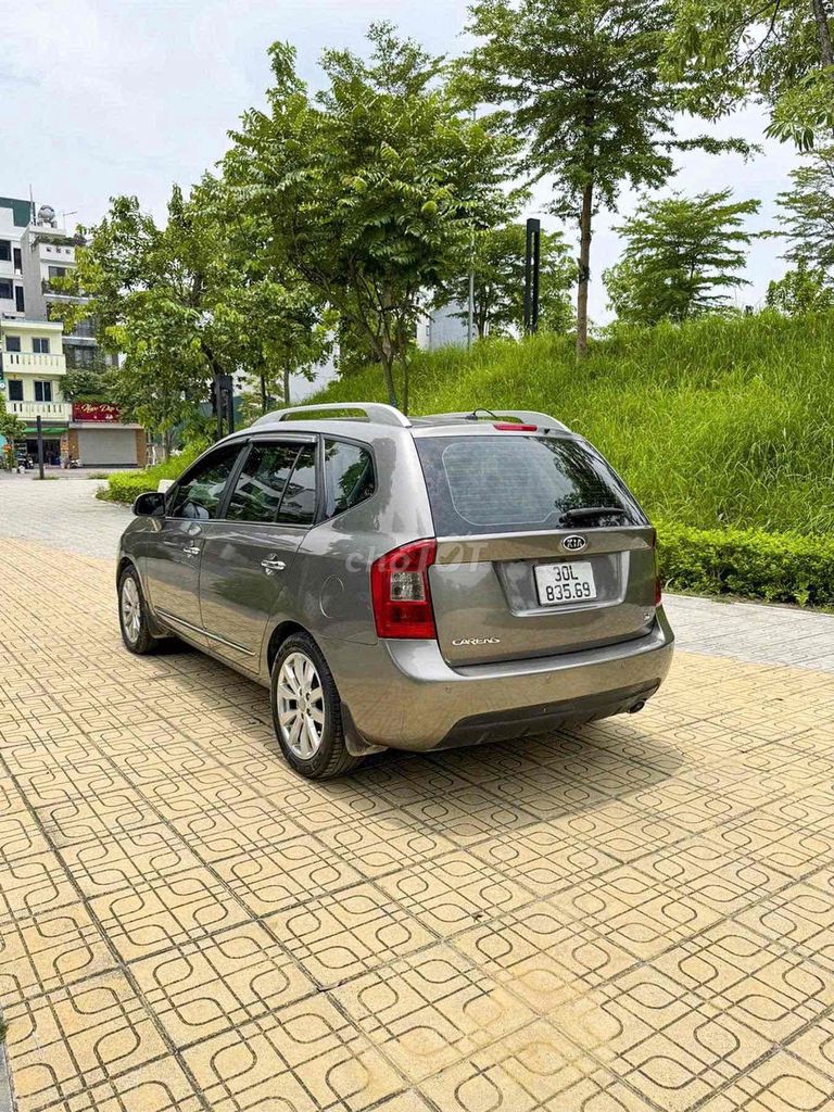 Kia Carens 2011 - ảnh 1