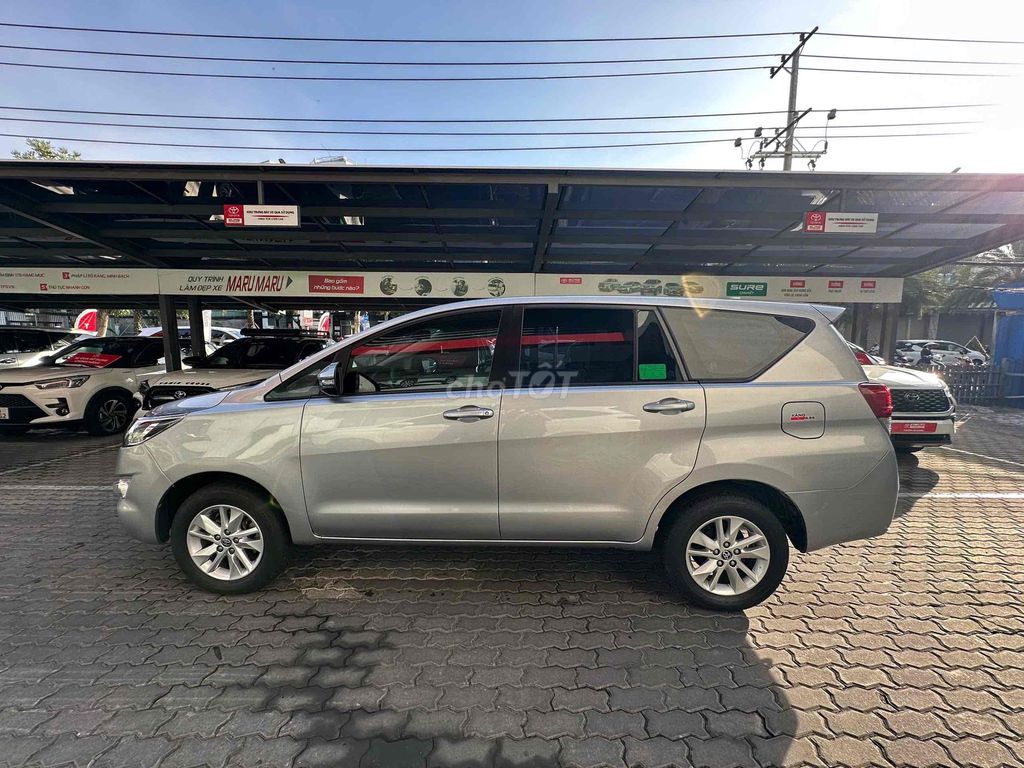 Toyota Innova 2.0E 2019 - ảnh 4