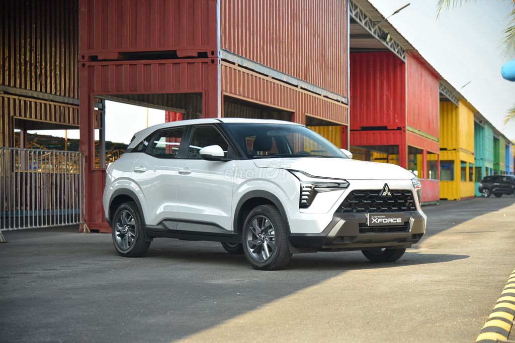 Mitsubishi 2026 - ảnh 1