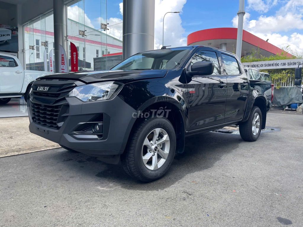 Isuzu Dmax - ảnh 1