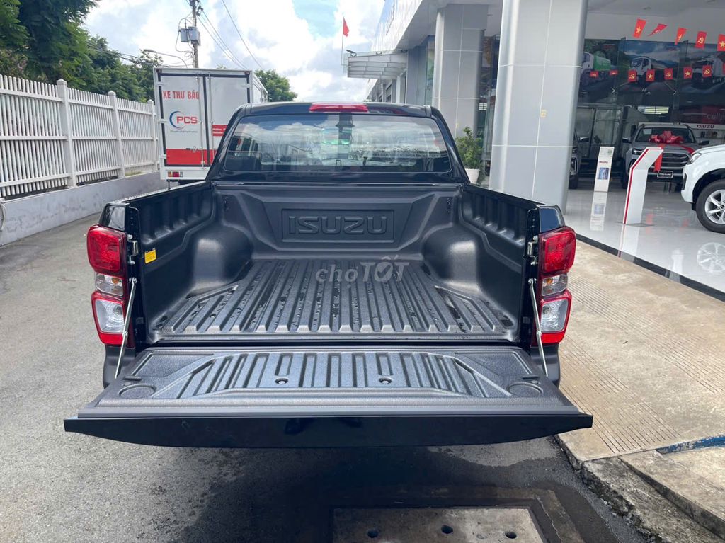 Isuzu Dmax - ảnh 3