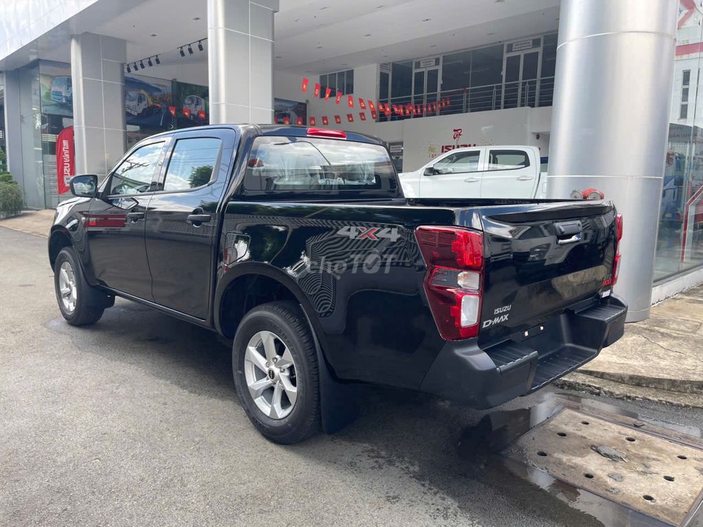 Isuzu Dmax - ảnh 4