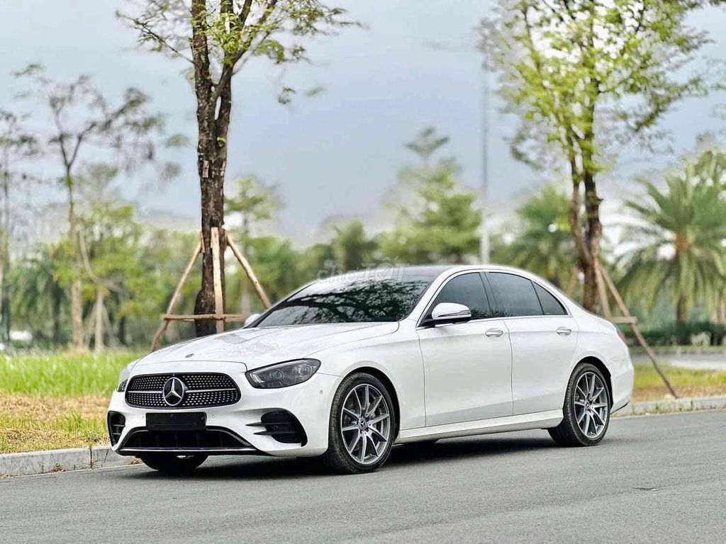 Mercedes-Benz 2021 - ảnh 1