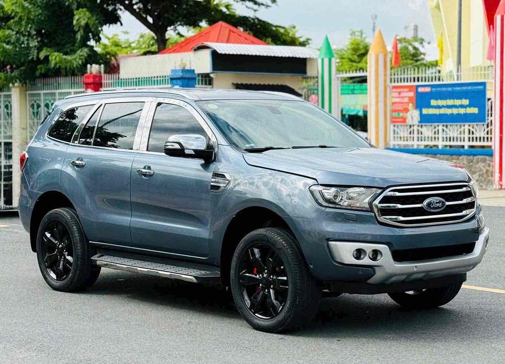 Ford Everest 2016 - ảnh 1