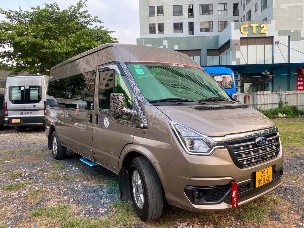 Ford Transit - ảnh 1