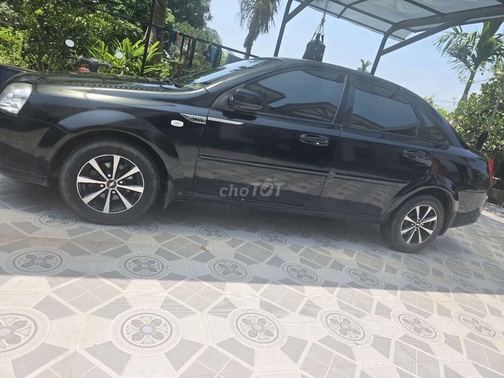 Chevrolet Lacetti 2013 - ảnh 1