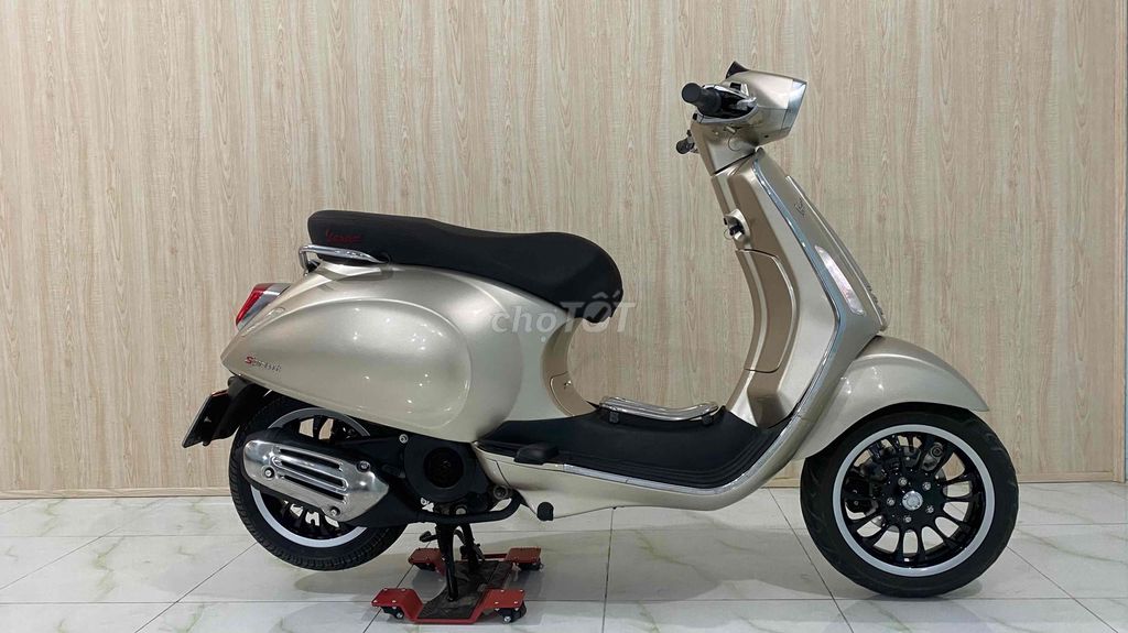 Piaggio Vespa 2018 - ảnh 1
