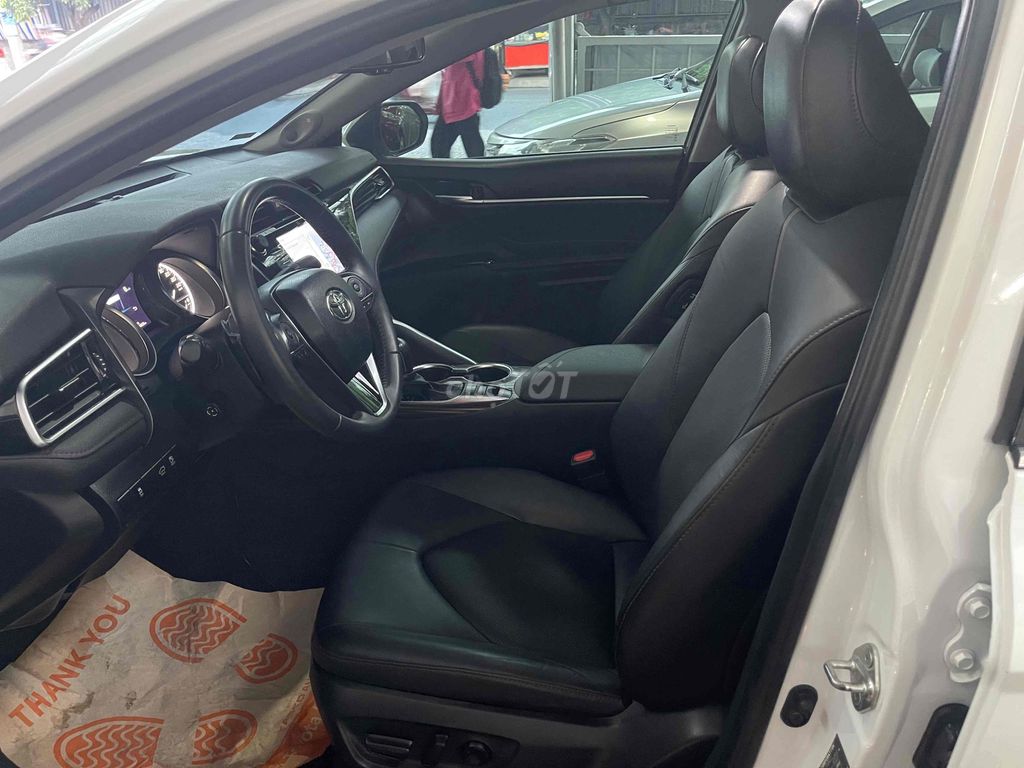 Toyota Camry 2.5Q 2021 - ảnh 5