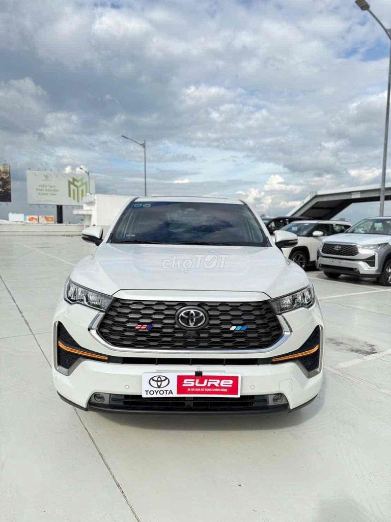Toyota Innova Cross 2023 - ảnh 2