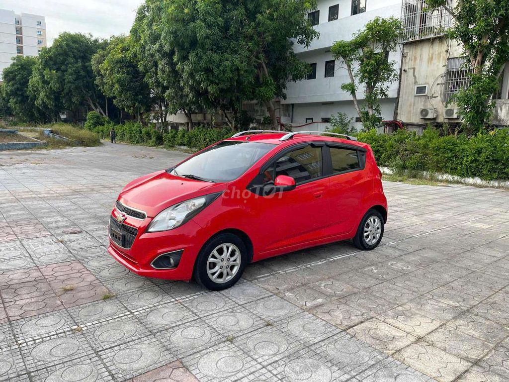Chevrolet Spark - ảnh 4