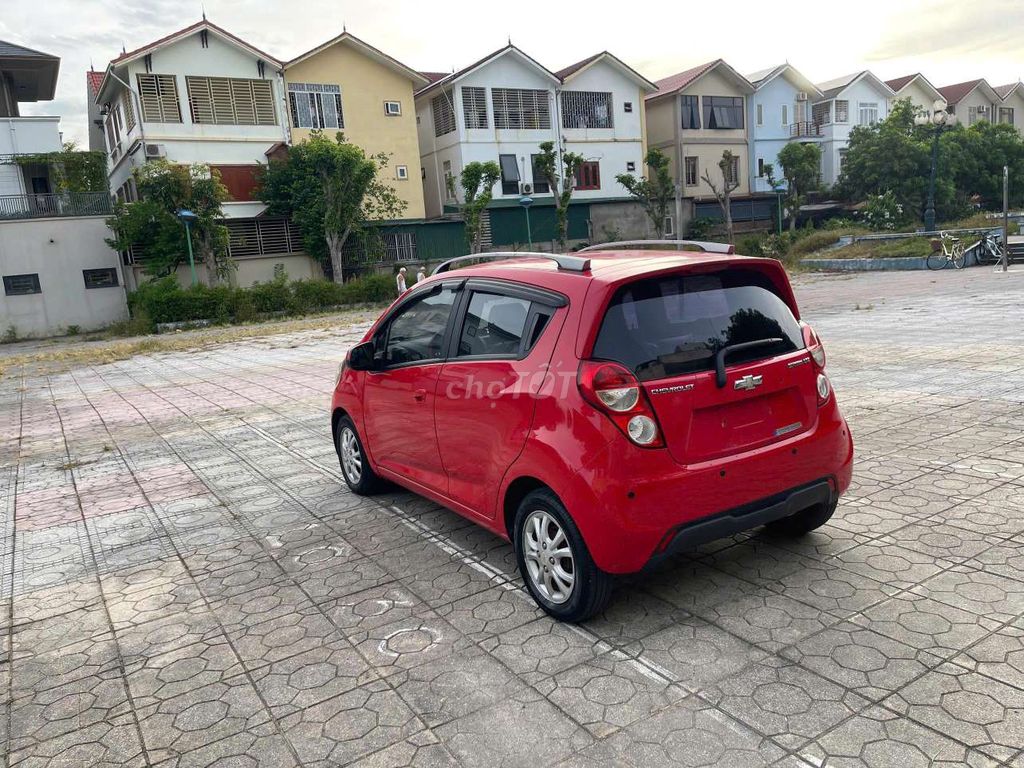 Chevrolet Spark - ảnh 5