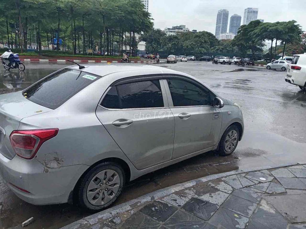 Hyundai Grand i10 - ảnh 1