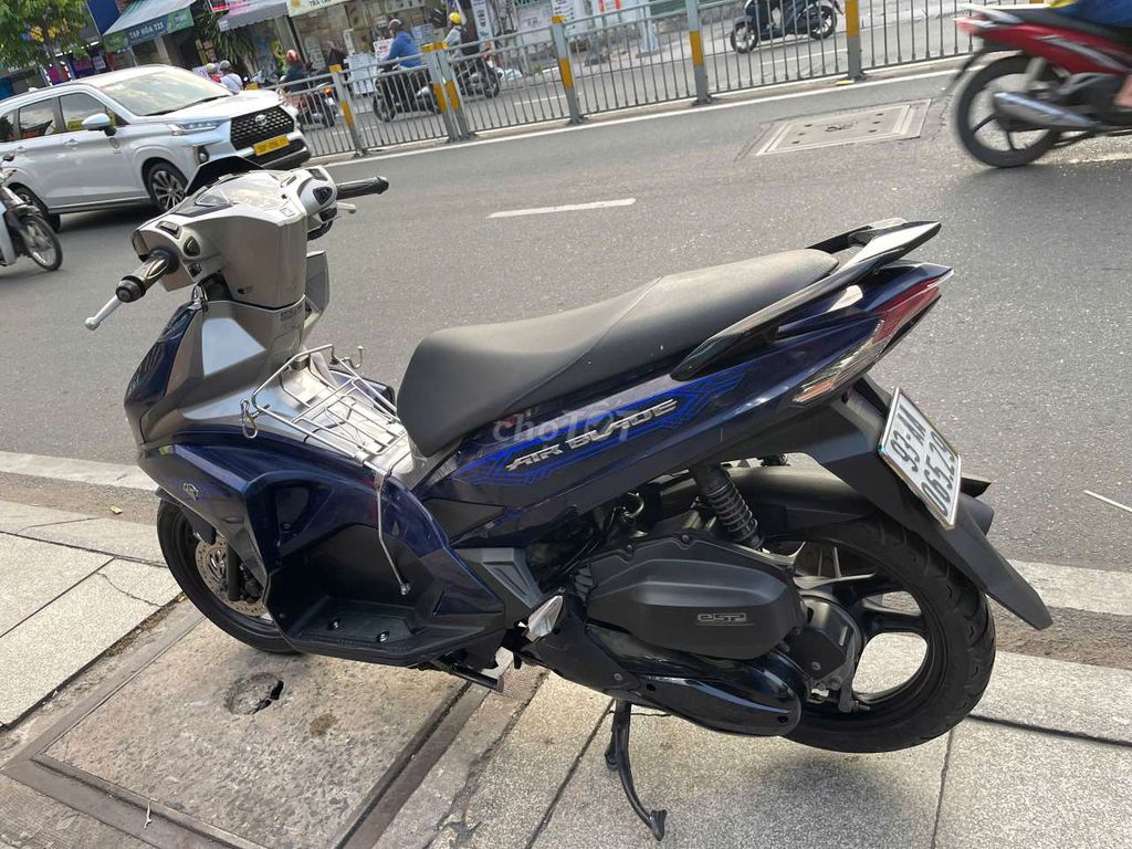 Honda Air Blade 2018 - ảnh 3