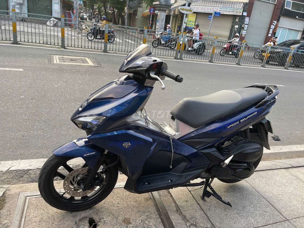 Honda Air Blade 2018 - ảnh 4