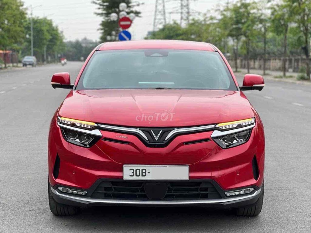 VinFast VF8 2024 - ảnh 1