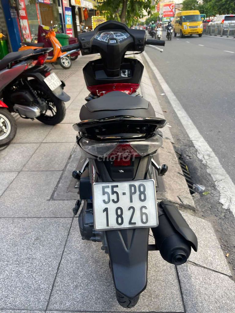 Honda Air Blade 2010 - ảnh 4